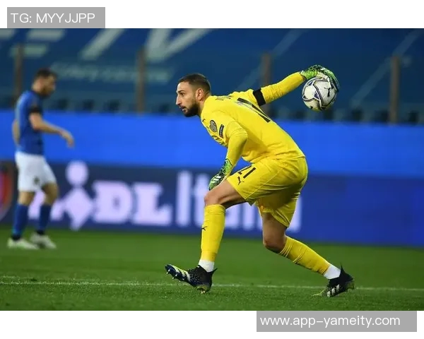 意大利国家队客战爱沙尼亚海报曝光多纳鲁马巴斯托尼小基恩齐亮相