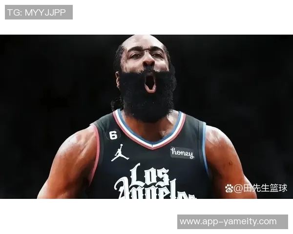 哈登首节表现抢眼送出8助攻3分3篮板助力球队攻防转换