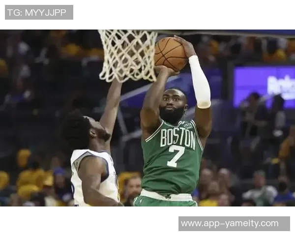 杰伦布朗谈凯尔特人胜利关键两个篮板助力球队展现团队精神