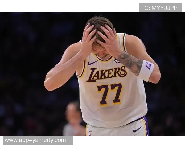 东契奇职业生涯第三次因六犯离场自2022年10月以来首次遭遇此尴尬局面