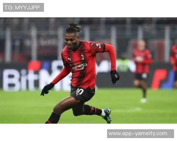 利昂贝利因伤缺席17场比赛加盟罗马出场11次未能进球提前退租引发关注 利昂贝利因伤缺席17场比赛加盟罗马出场11次未能进球提前退租引发关注